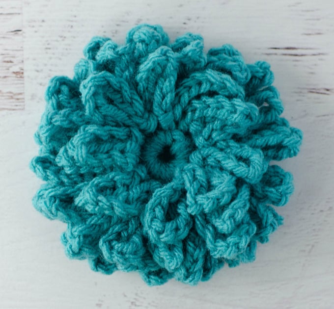 Crochet Loopy Flower Pattern - Crochet 365 Knit Too