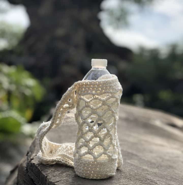https://www.crochet365knittoo.com/wp-content/uploads/2020/08/Water-Bottle-Cover-Foreground-2.jpg