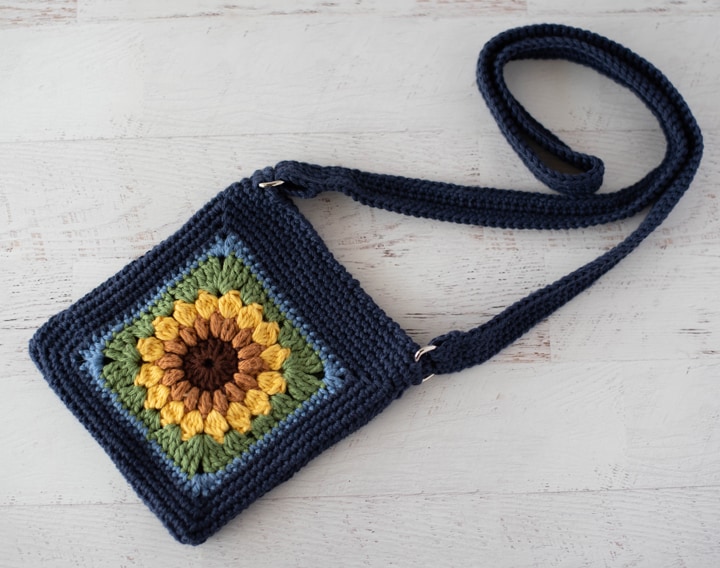 How to Crochet A Crossbody Bag From Squares, Free Pattern