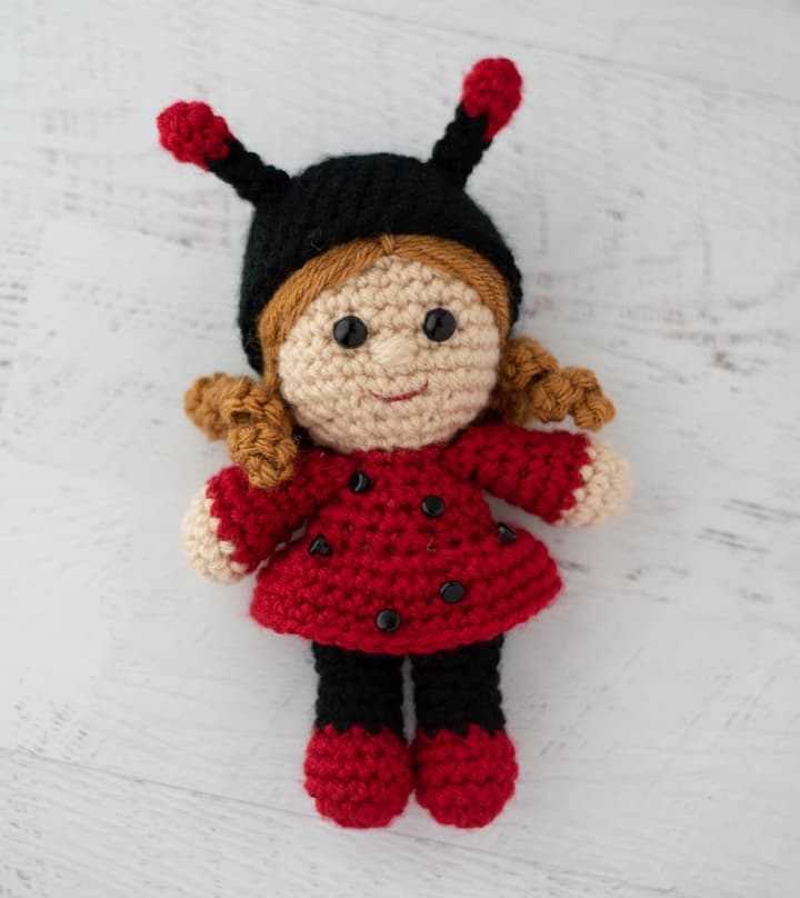 Lucy the Ladybug Amigurumi - Crochet 365 Knit Too