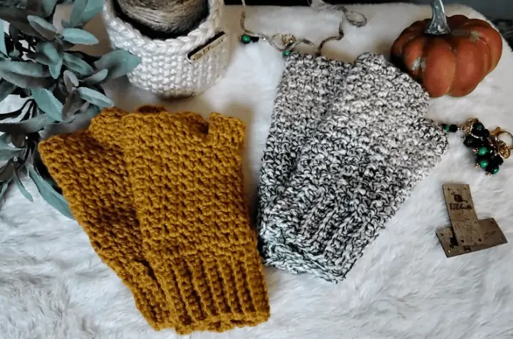 Leaf Crochet Fingerless Gloves Pattern