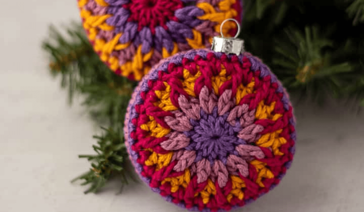 Cozy Christmas Crochet Decorations - Crochet 365 Knit Too