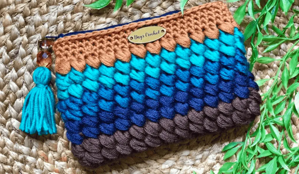 5 Little Monsters: Fabric and Crochet Zipper Bag